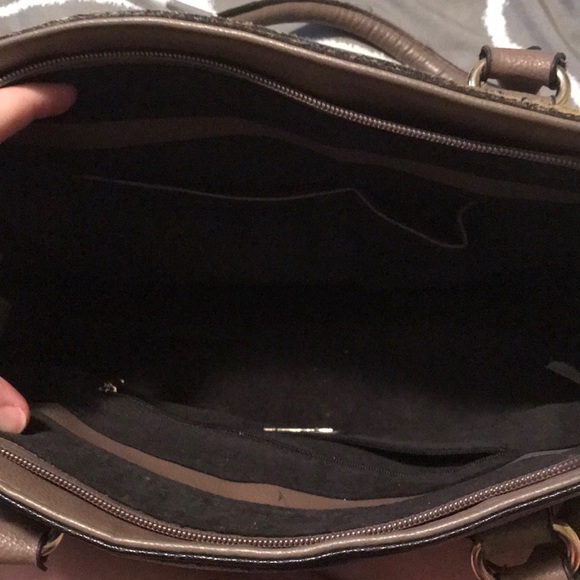 Call it spring purse - Picture 4 of 4